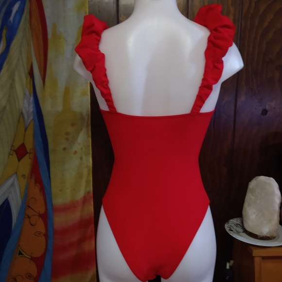 Size S NWOT red one piece cutout swimsuit - Picture 15 of 15